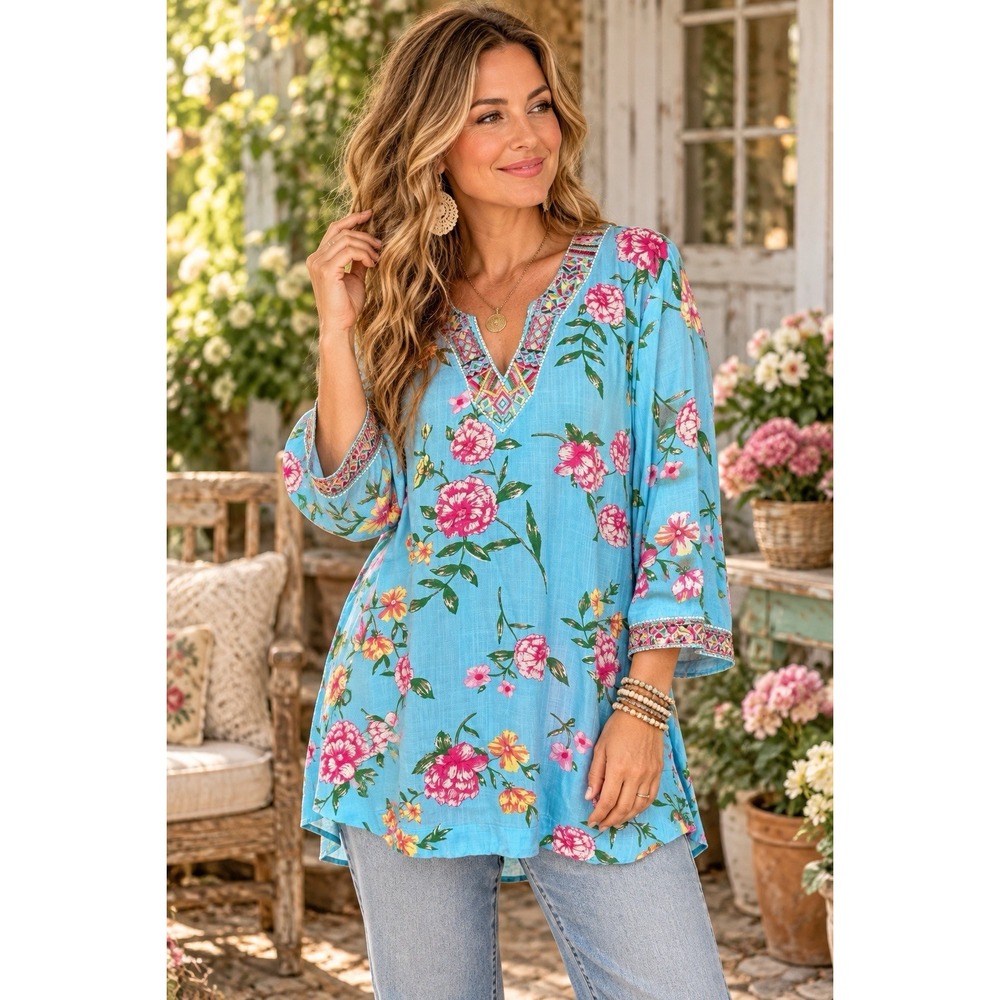 Belle by Kim Gravel Floral Tunic Top Blue Embroidered V-Neck Small Cottagecore